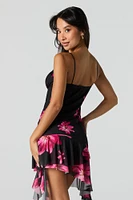 Minirobe asymétrique volantée en filet