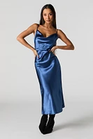 Robe midi en satin avec col châle