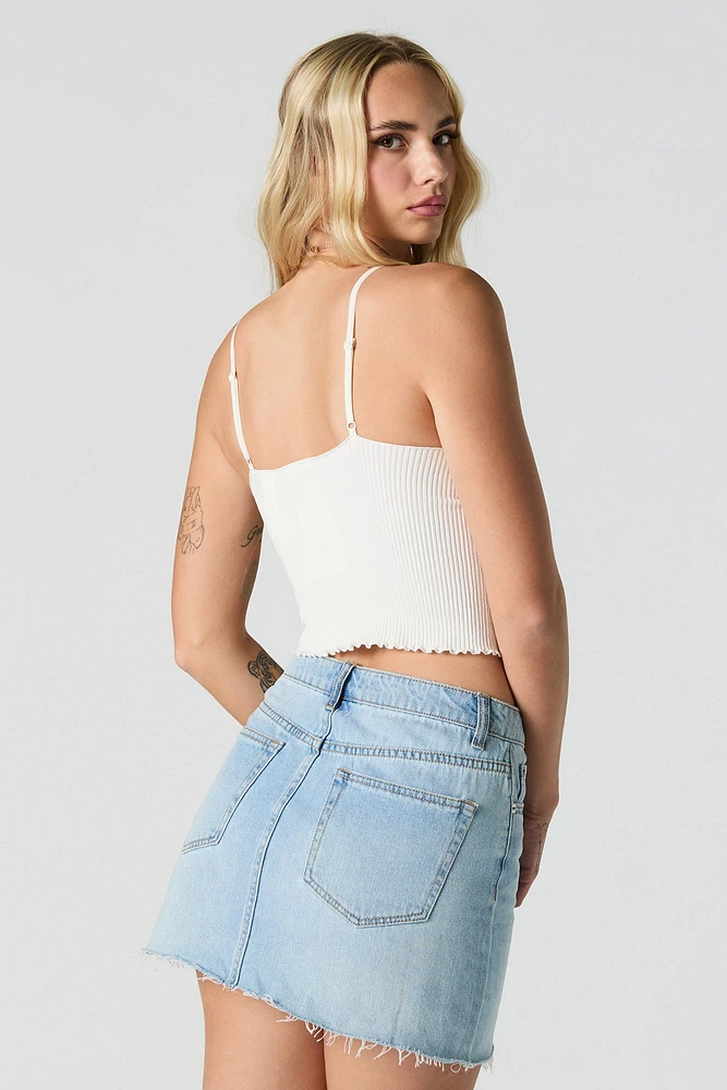 Camisole côtelée avec ourlet volanté et encolure en V