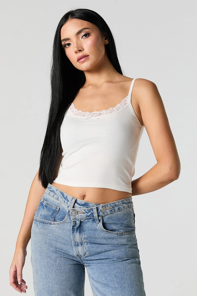 Camisole cÃ´telÃ©e courte avec lisÃ©rÃ© de dentelle