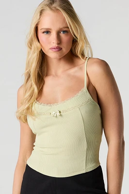 Camisole côtelée à col rond bordure en dentelle