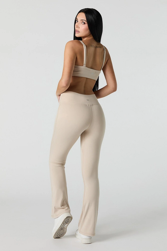 Legging Active à jambe évasée avec bande de taille croisée