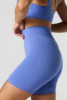 Active Seamless Short
