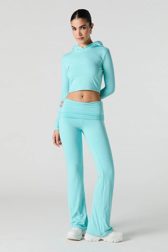 Pantalon Active doux à jambe évasée et taille pliée