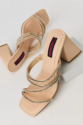 Chaussures à talon carré et lanière garnie de pierres du Rhin