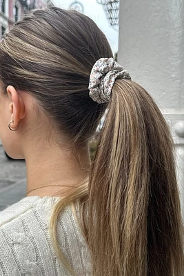 Peach Florals Scrunchie