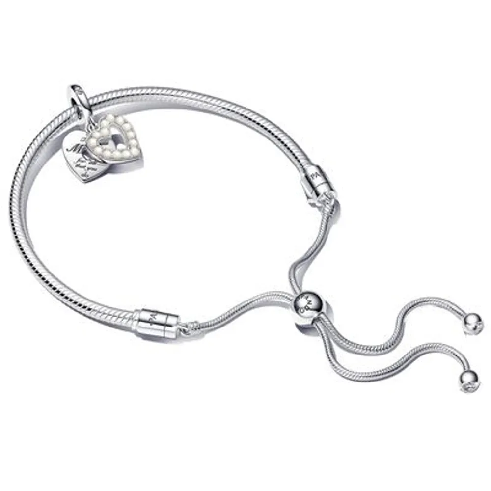 Pearlescent White Heart Bracelet Gift Set