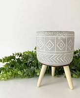 Art Design Pot w/ Legs