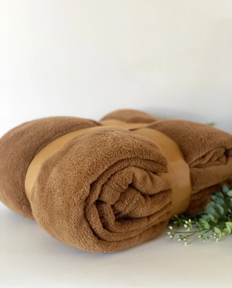 Plushy Throw -Brown