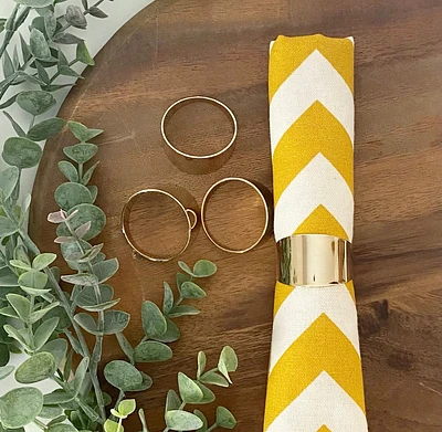 S/4 Gold Napkin Rings