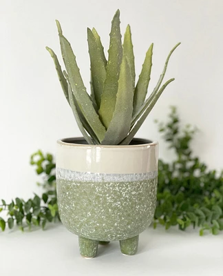 Larissa Plant Pot