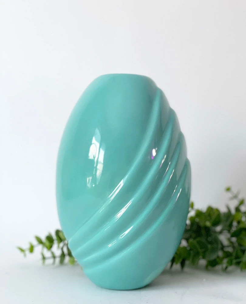 Current Art Deco Vase