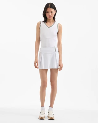 Deuce Pleated Tennis Skort in White | Veronica Beard