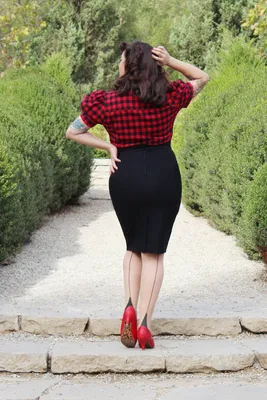 Pin Up Black Pencil Skirt