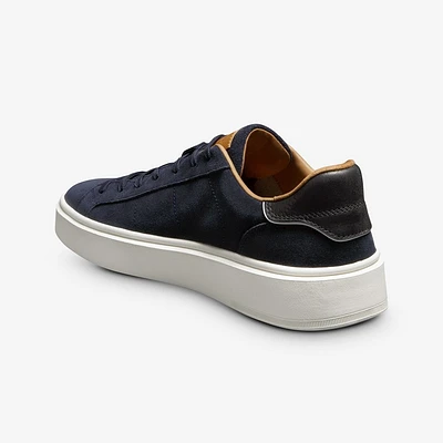 Oliver Lace-up Sneaker