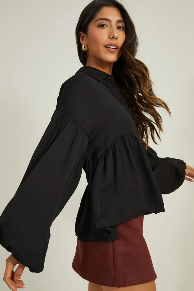 Blouson Sleeve Button Top