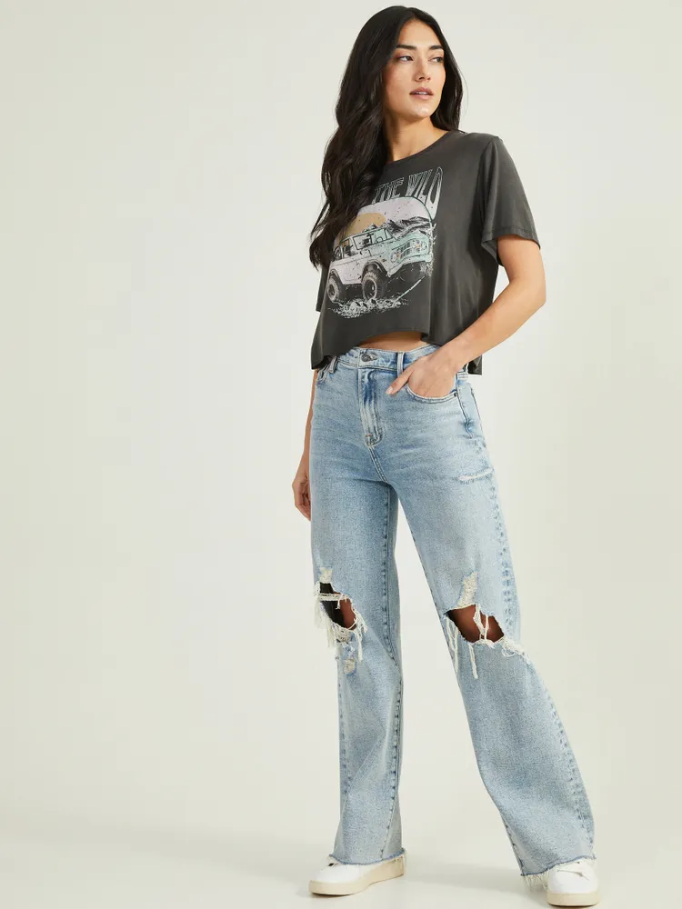 Into the Wild Cropped Tee