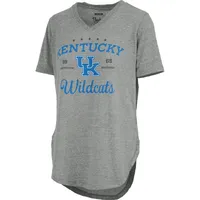 Cats | Kentucky Pressbox Little Betsy Stardust V- Neck Tee Alumni Hall