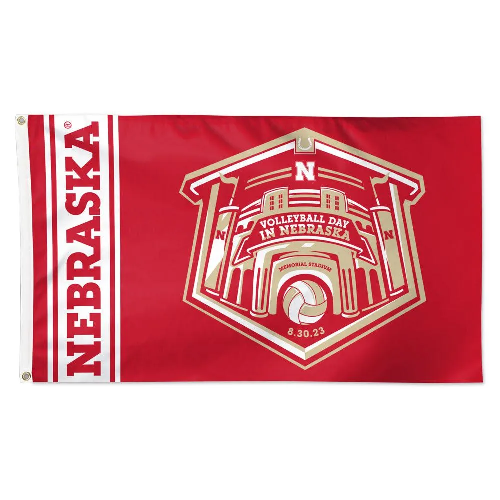  Huskers | Nebraska Wincraft 3 X 5 Volleyball Day House Flag | Alumni Hall