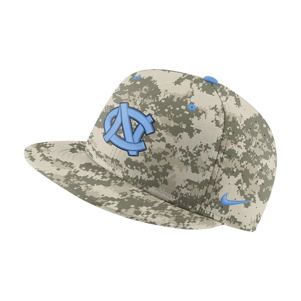 UNC Nike Aero True Fitted Baseball Hat