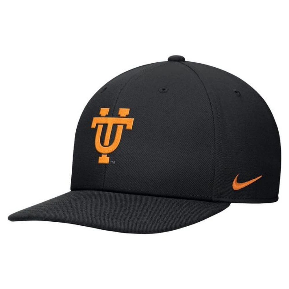 Tennessee YOUTH Nike Pro Dri-Fit Flat Brim Snapback Cap