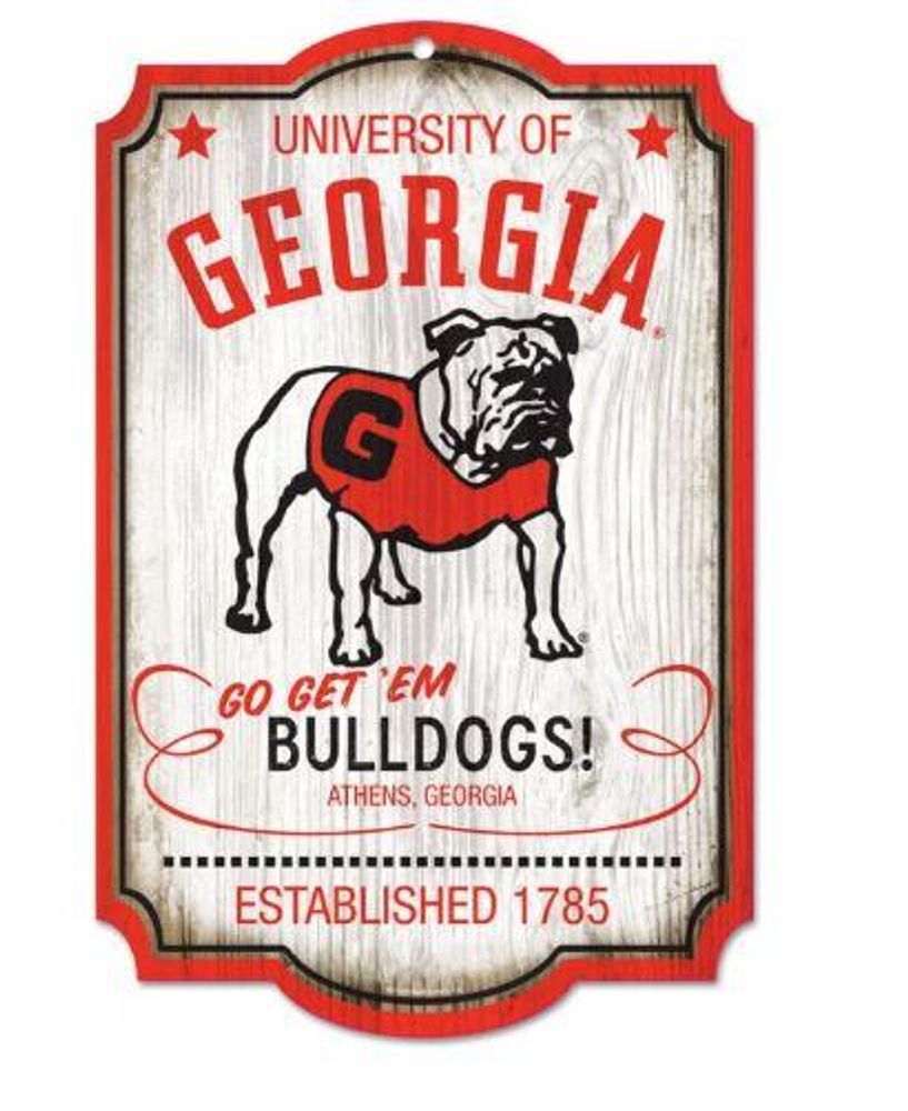  Dawgs | Georgia Vintage Wood Sign | Alumni Hall