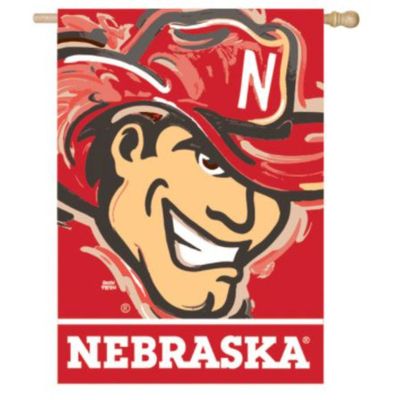  Huskers | Nebraska Justin Patten House Flag | Alumni Hall