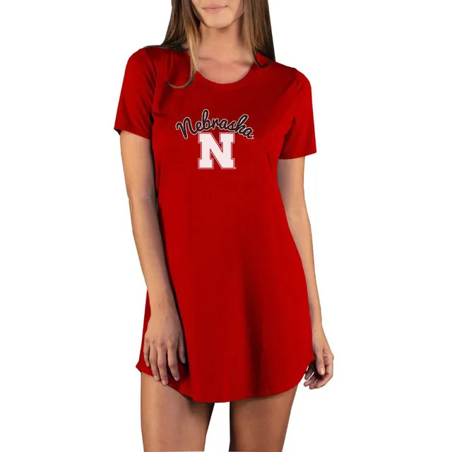 College Concept Women's New York Giants Marathon Nightshirt