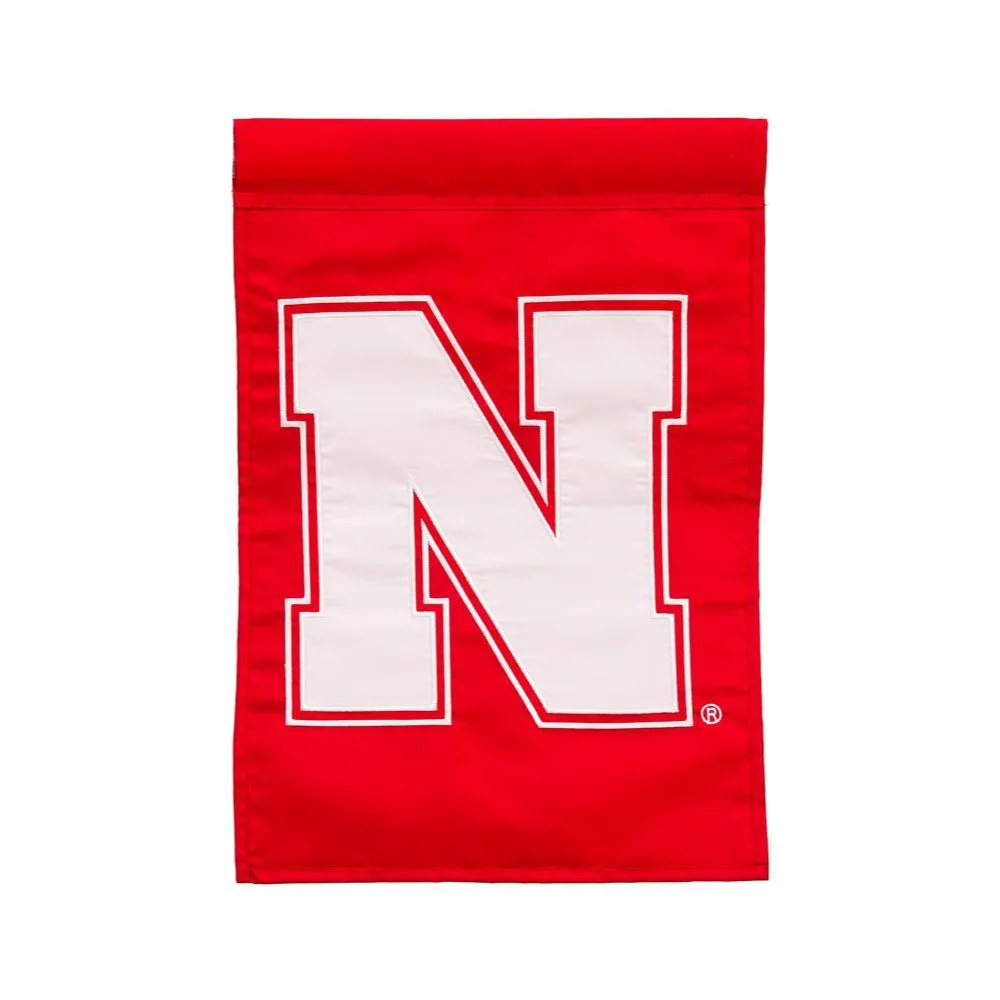  Huskers | Nebraska Applique Garden Flag | Alumni Hall