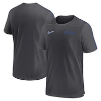 Kentucky Nike Dri-Fit Sideline UV Coach Top