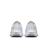 Vols | Tennessee Nike Pegasus 40 Alumni Hall