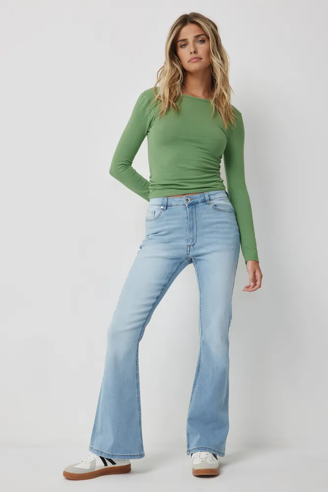 Ardene Low Rise Wide Leg Cargo Jeans in, Size, Polyester/Rayon/Spandex