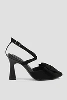 Ardene Crisscross Strap Pumps with Bow Detail in Black | Size | Faux Suede | Eco-Conscious