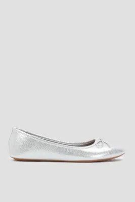 Ardene Ballet Flats with Bow in Silver | Size | Faux Leather/Faux Suede