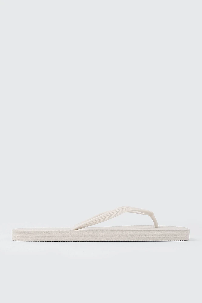 Ardene Square Toe Flip-Flops Sandals in | Size | Eco-Conscious