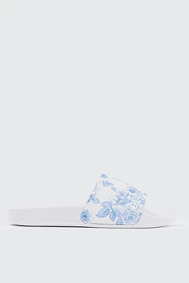 Ardene Printed Slides in | Size