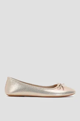 Ardene Ballet Flats with Bow in Gold | Size | Faux Leather/Faux Suede