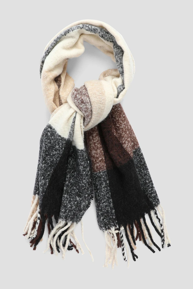 Ardene Plaid Boucle Knit Scarf in Brown | Polyester