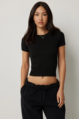 Ardene Crop Seamless Crew Neck T-Shirt in | Size | Polyester/Nylon/Elastane | Eco-Conscious