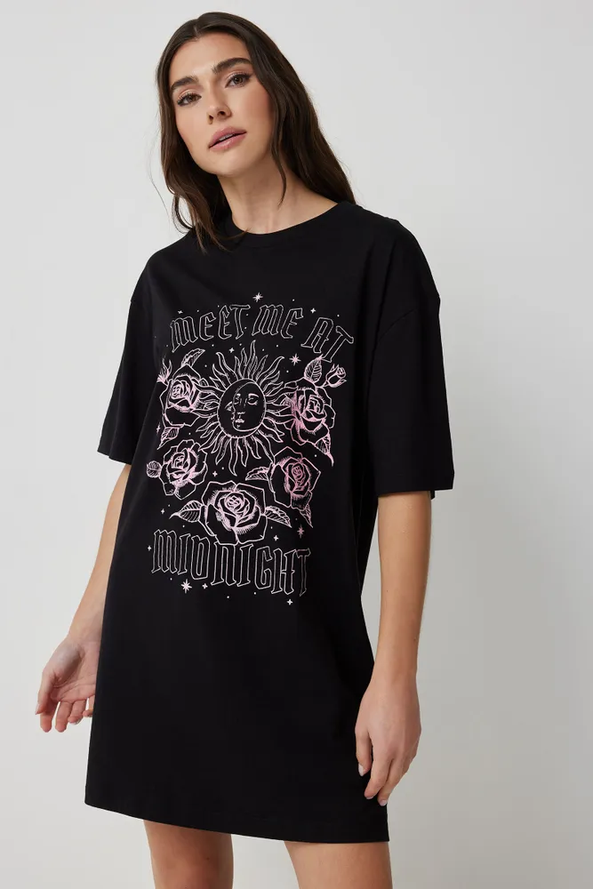 Ardene Graphic Nightshirt in Black | Size Small | Cotton | Eco-Conscious