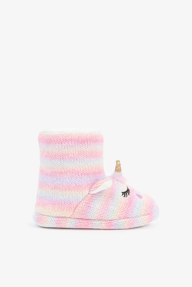 Ardene Unicorn Bootie Slippers | Size