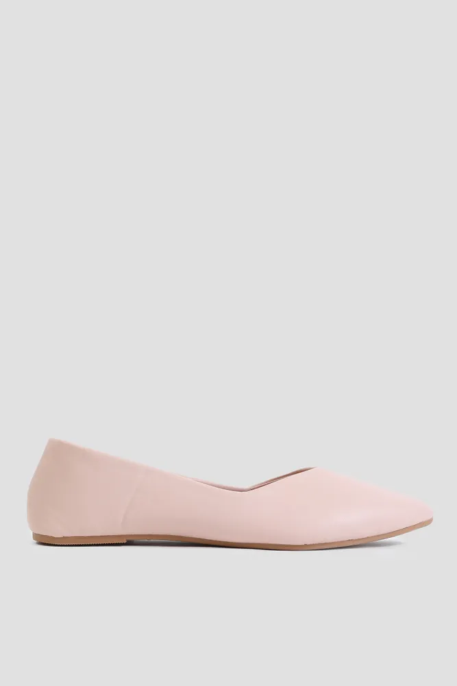 Ardene Classic Pointy Flats in Light Pink | Size | Faux Leather