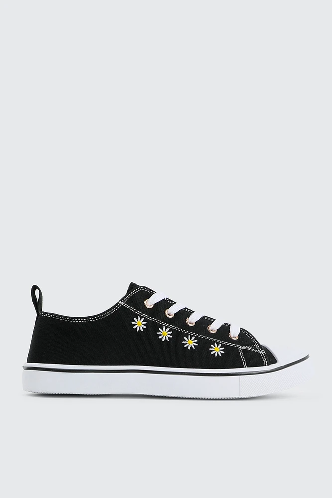 Ardene Daisy Embroidered Low Top Sneakers in Black | Size | Eco-Conscious