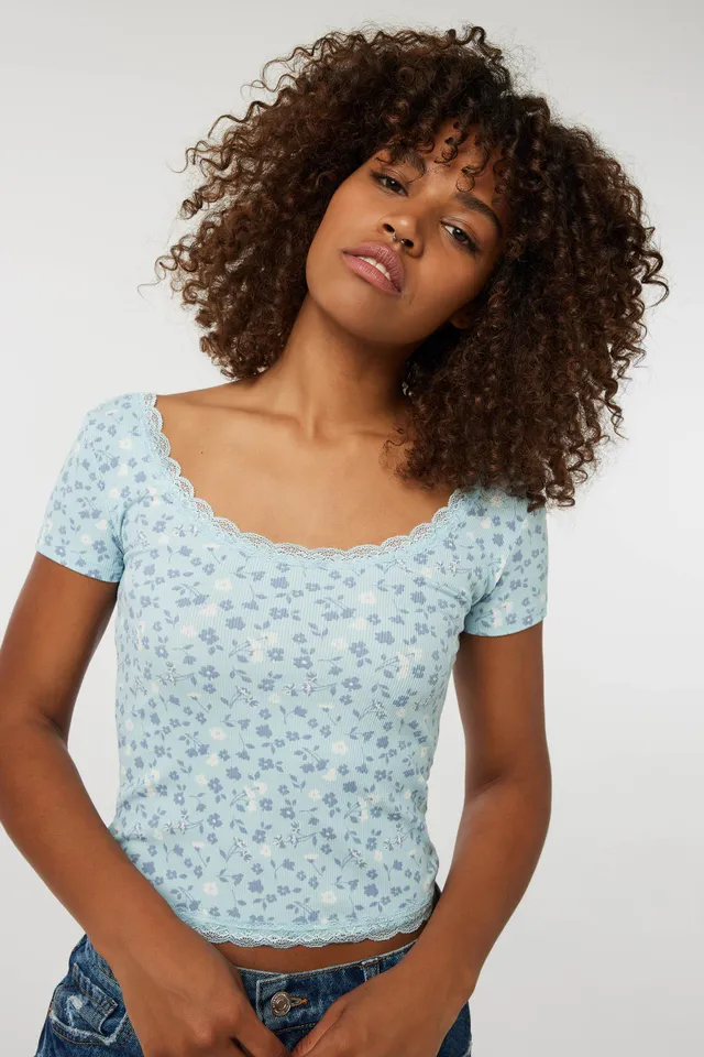 Ardene Floral Crop Tee with Lace Trims in Light Blue, Size, Polyester/ Spandex
