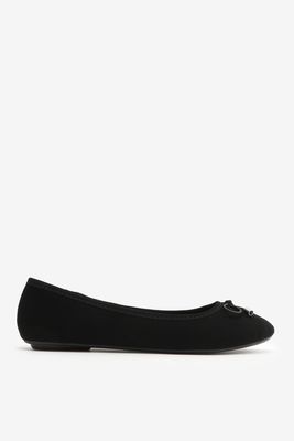 Ardene Ballet Flats with Bow in Black | Size | Faux Leather/Rubber