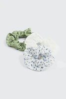 Ardene 3-Pack Eyelet & Floral Scrunchies in Sage