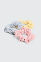 Ardene 3-Pack Ribbed Scrunchies in Light Pink
