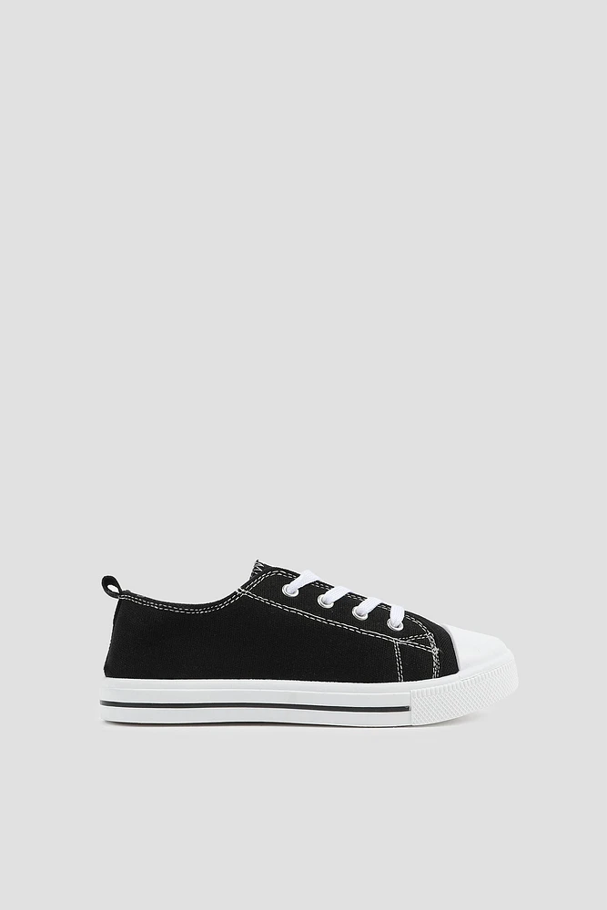 Ardene Kids Low Top Sneakers in Black | Size | Eco-Conscious