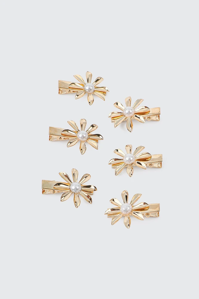 Ardene 6-Pack Metal Flower Clips with Pearls in Gold