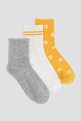 Ardene 3-Pack of Floral & Striped Demi Crew Socks in Yellow | Polyester/Spandex